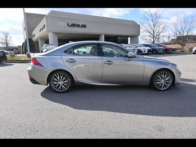 2018 Lexus IS 