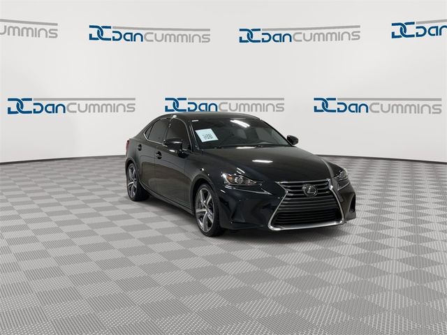 2018 Lexus IS 