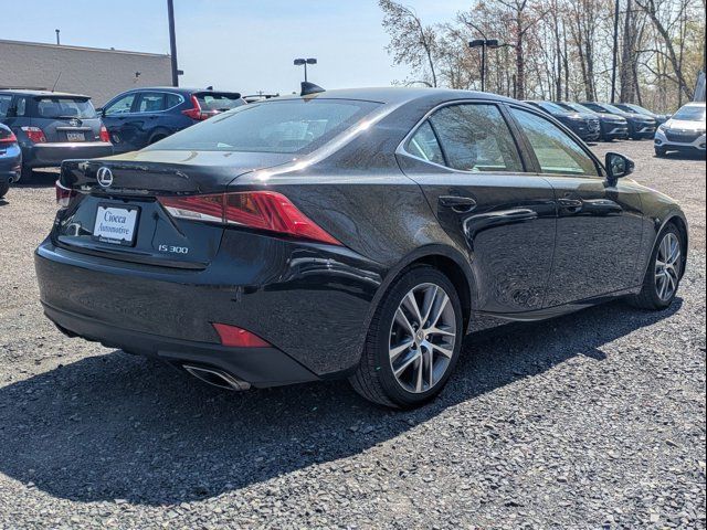 2018 Lexus IS 