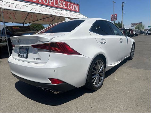 2018 Lexus IS 