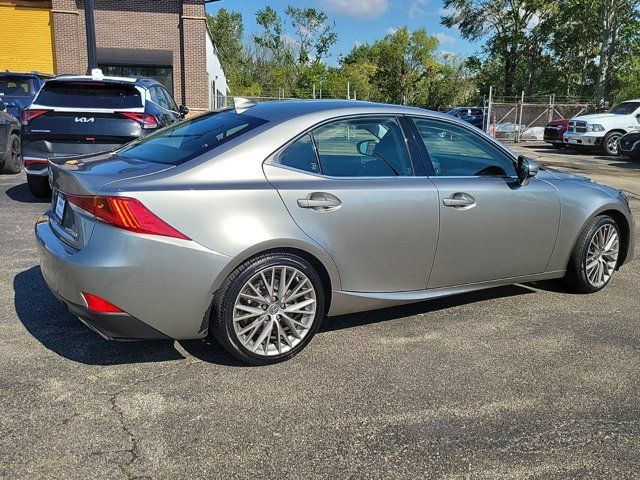 2018 Lexus IS 