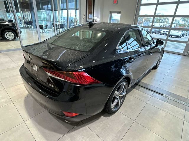 2018 Lexus IS 300