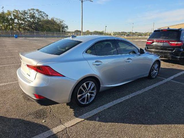 2018 Lexus IS 300