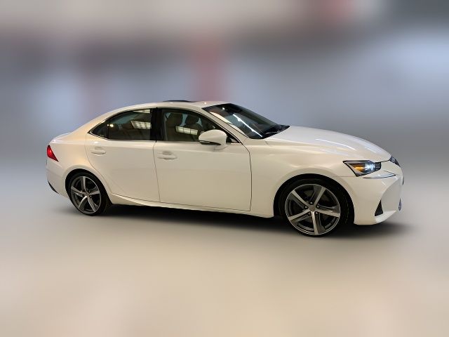 2018 Lexus IS 