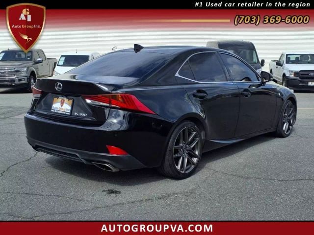 2018 Lexus IS 300