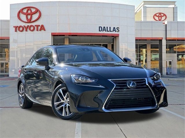 2018 Lexus IS 