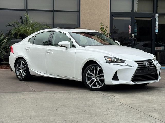 2018 Lexus IS 300