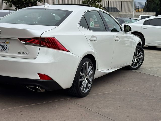 2018 Lexus IS 300