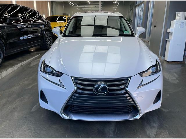 2018 Lexus IS 300