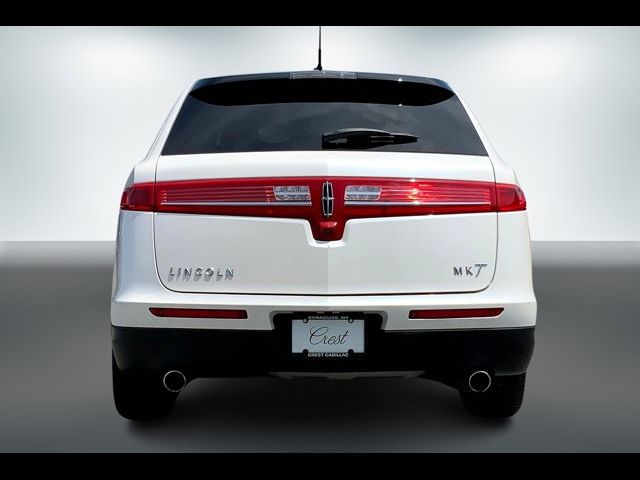 2018 Lincoln MKT Reserve