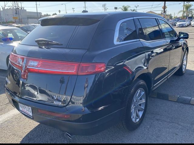 2018 Lincoln MKT Base