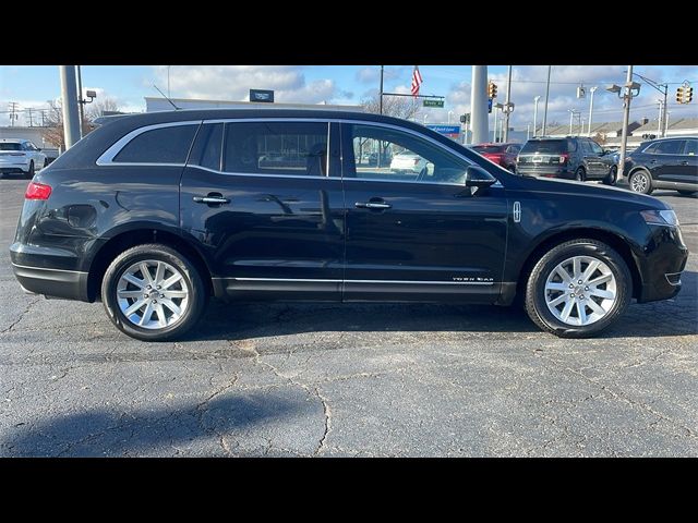 2018 Lincoln MKT Base