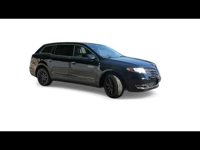 2018 Lincoln MKT Base