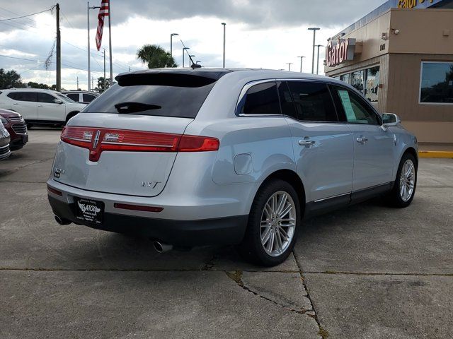 2018 Lincoln MKT Reserve