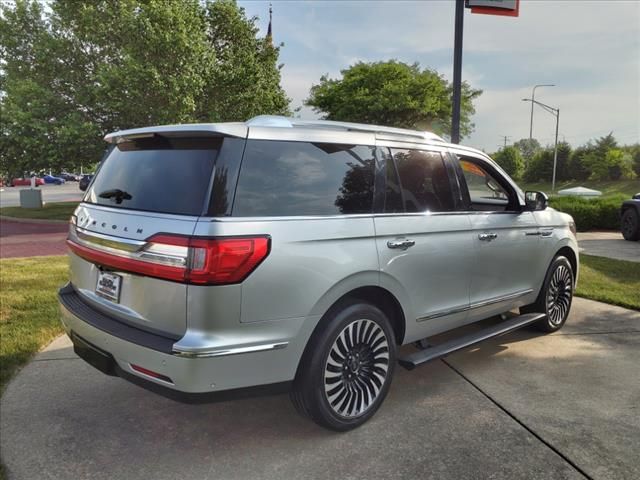 2018 Lincoln Navigator Black Label