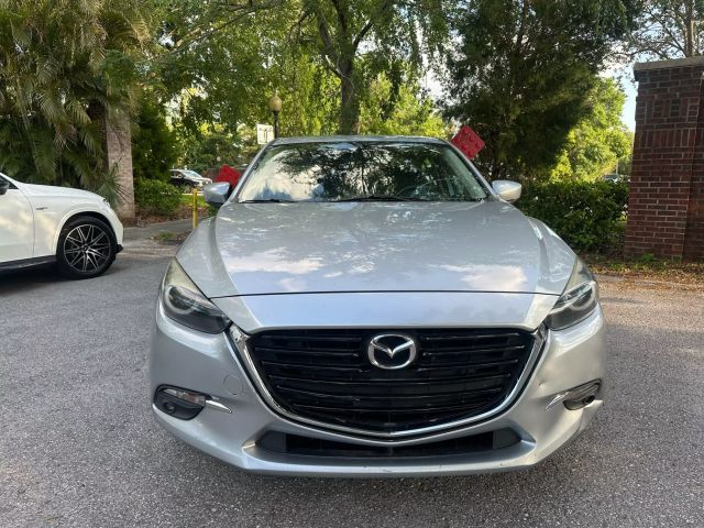 Vehicle image 4 of 18