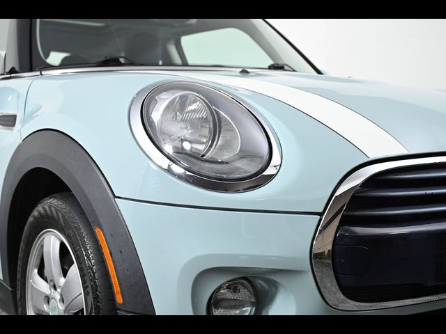 2018 MINI Cooper Hardtop Base