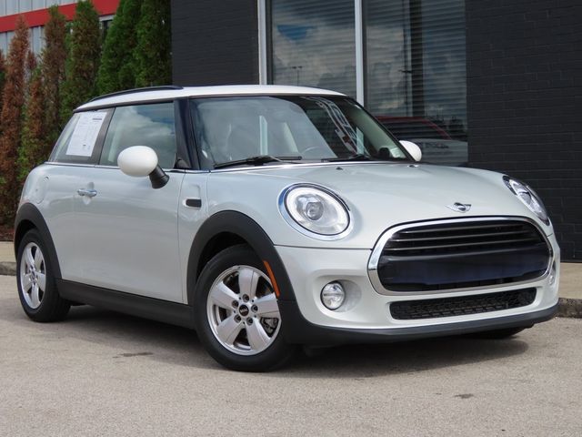 2018 MINI Cooper Hardtop Base