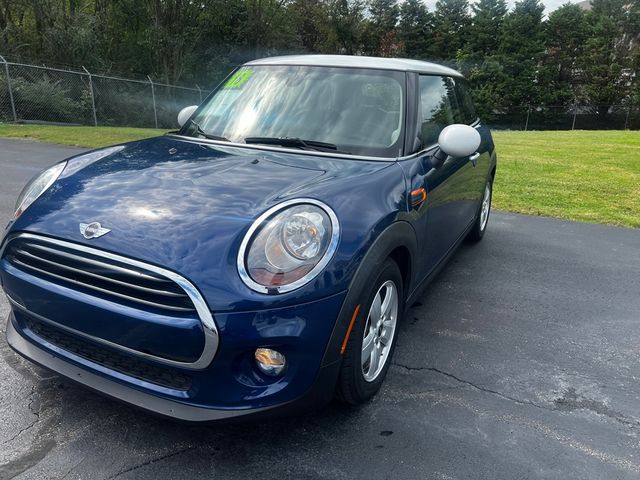 2018 MINI Cooper Hardtop Base