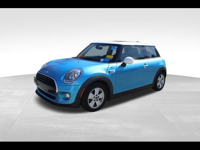 2018 MINI Cooper Hardtop Base