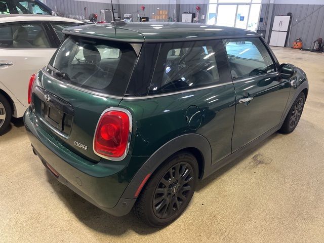 2018 MINI Cooper Hardtop Base