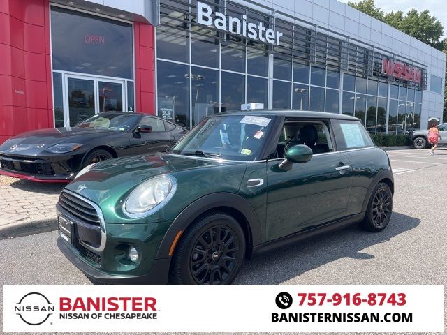 2018 MINI Cooper Hardtop Base