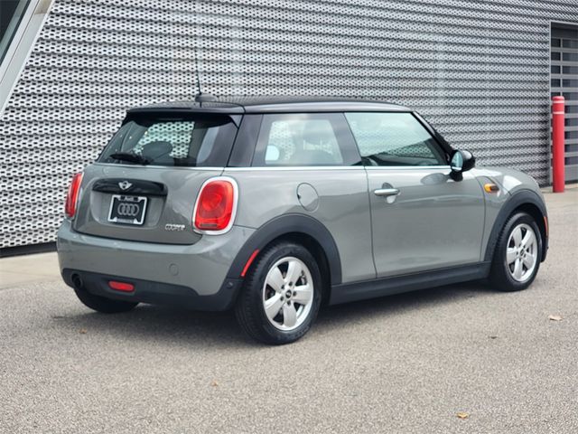 2018 MINI Cooper Hardtop Base