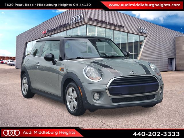 2018 MINI Cooper Hardtop Base