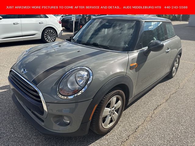 2018 MINI Cooper Hardtop Base