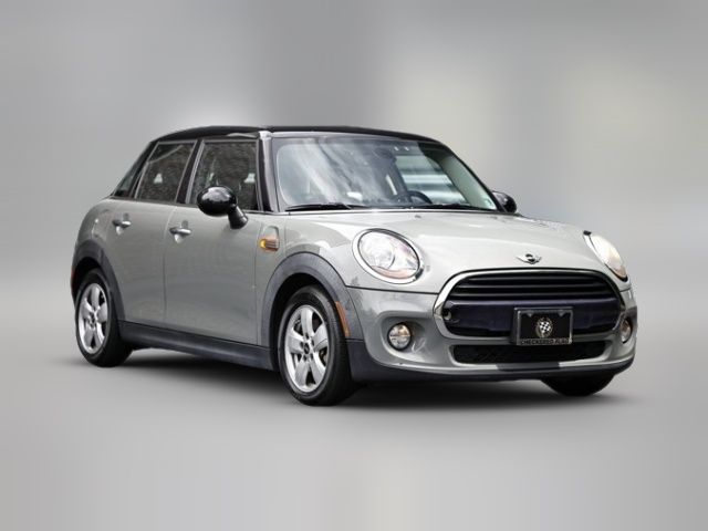 2018 MINI Cooper Hardtop Base
