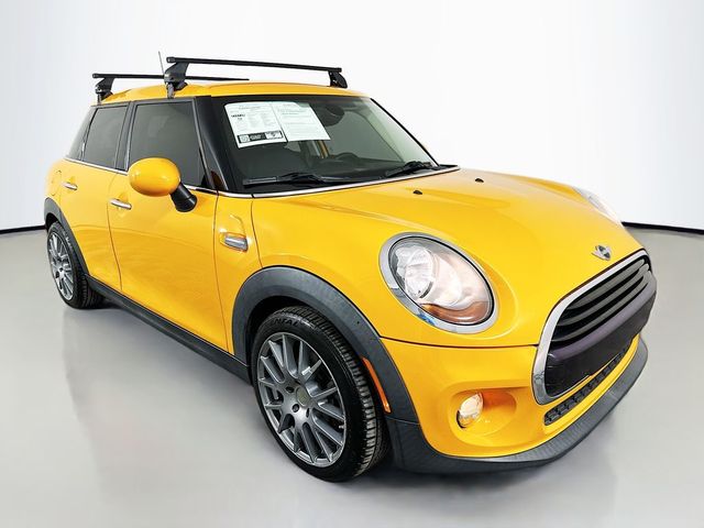 2018 MINI Cooper Hardtop Base