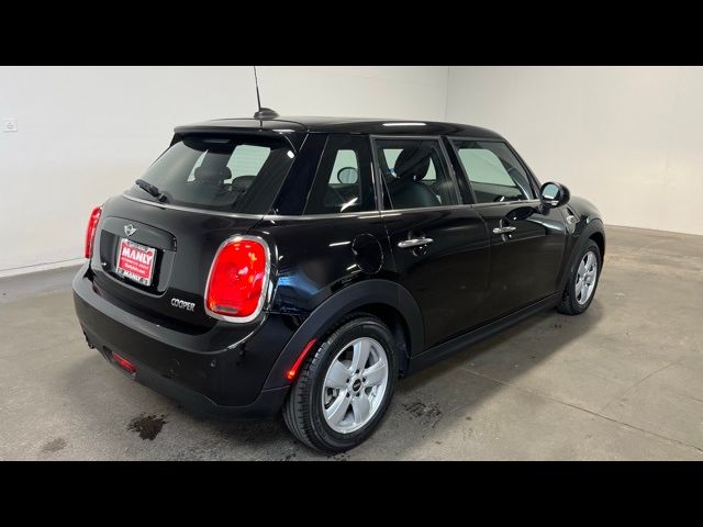 2018 MINI Cooper Hardtop Base