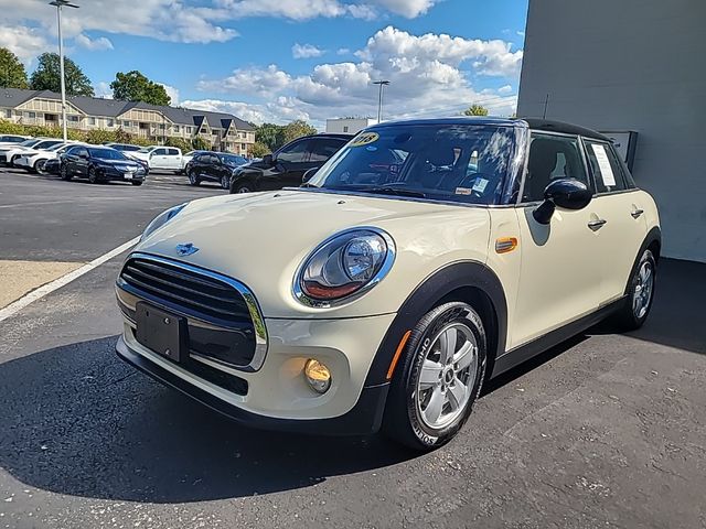 2018 MINI Cooper Hardtop Base