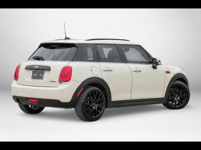 2018 MINI Cooper Hardtop Base