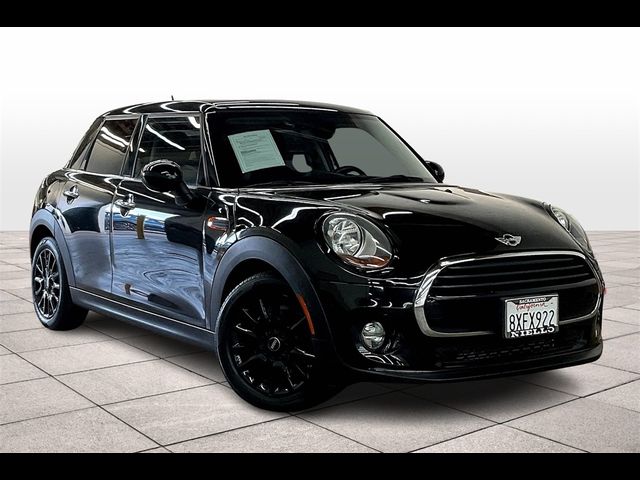 2018 MINI Cooper Hardtop Base