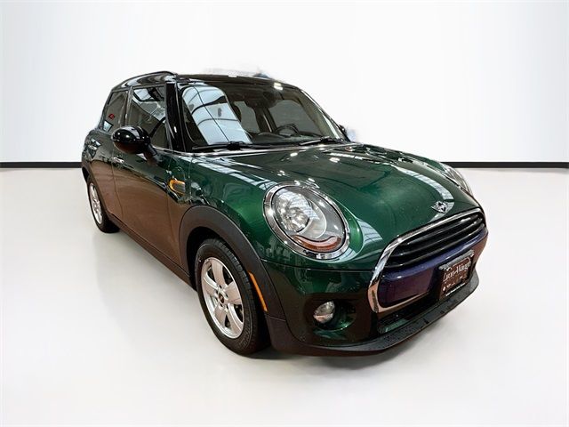 2018 MINI Cooper Hardtop Base