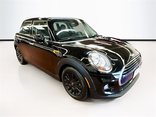 2018 MINI Cooper Hardtop Base