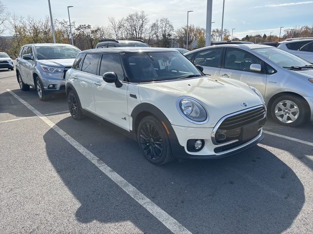 2018 MINI Cooper Clubman Base