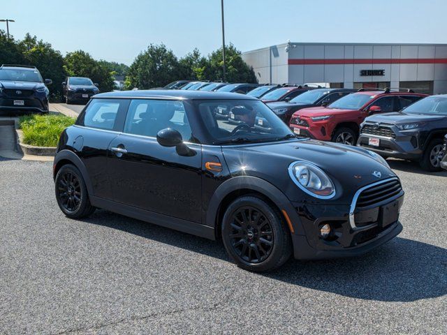 2018 MINI Cooper Hardtop Base