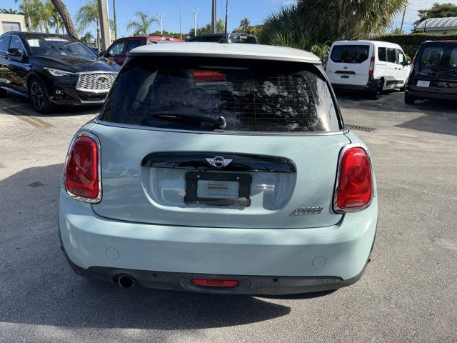 2018 MINI Cooper Hardtop Base