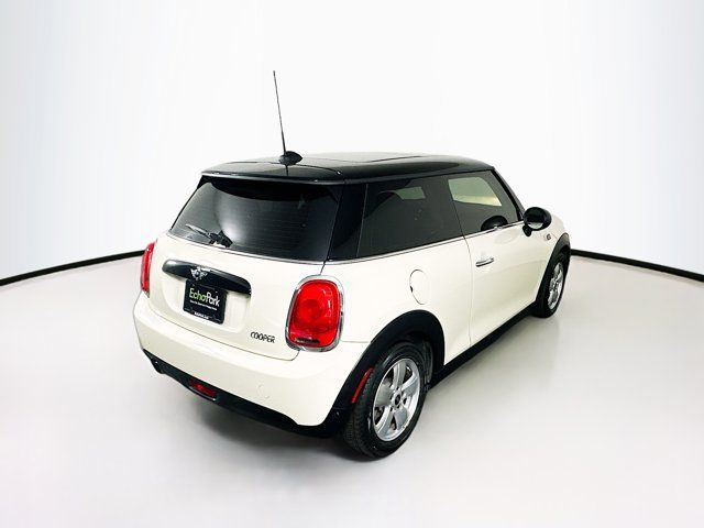 2018 MINI Cooper Hardtop Base