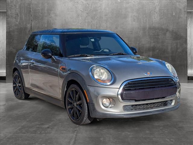 2018 MINI Cooper Hardtop Base