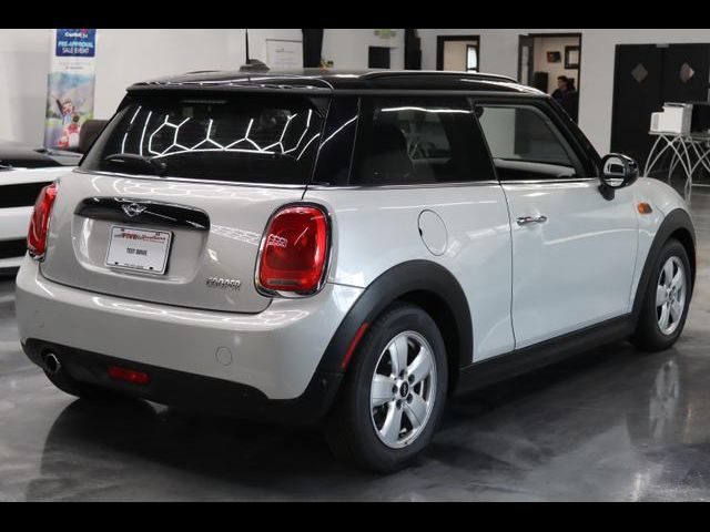 2018 MINI Cooper Hardtop Base