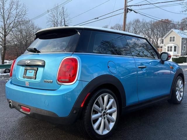 2018 MINI Cooper Hardtop Base