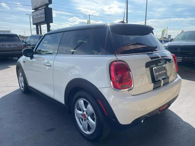 2018 MINI Cooper Hardtop Base