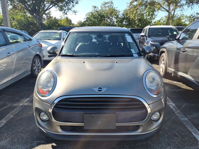 2018 MINI Cooper Hardtop Base