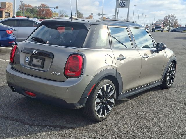 2018 MINI Cooper Hardtop Base