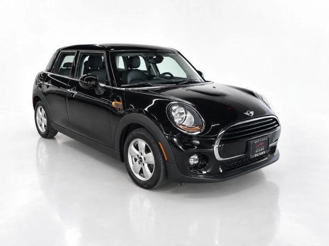 2018 MINI Cooper Hardtop Base