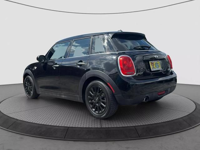 2018 MINI Cooper Hardtop Base