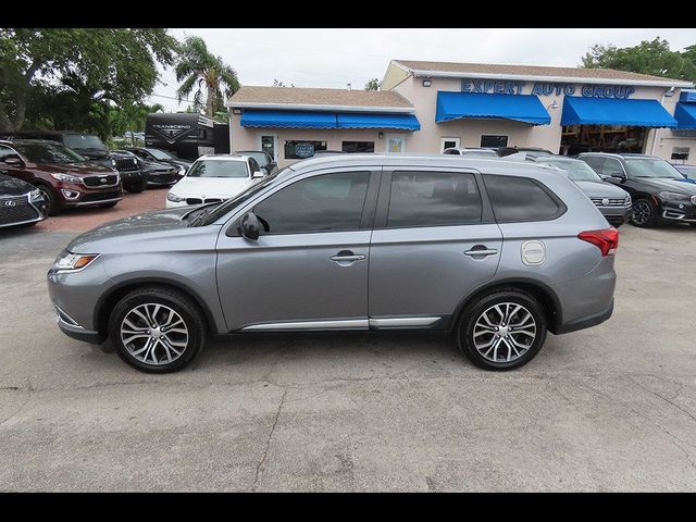 2018 Mitsubishi Outlander ES